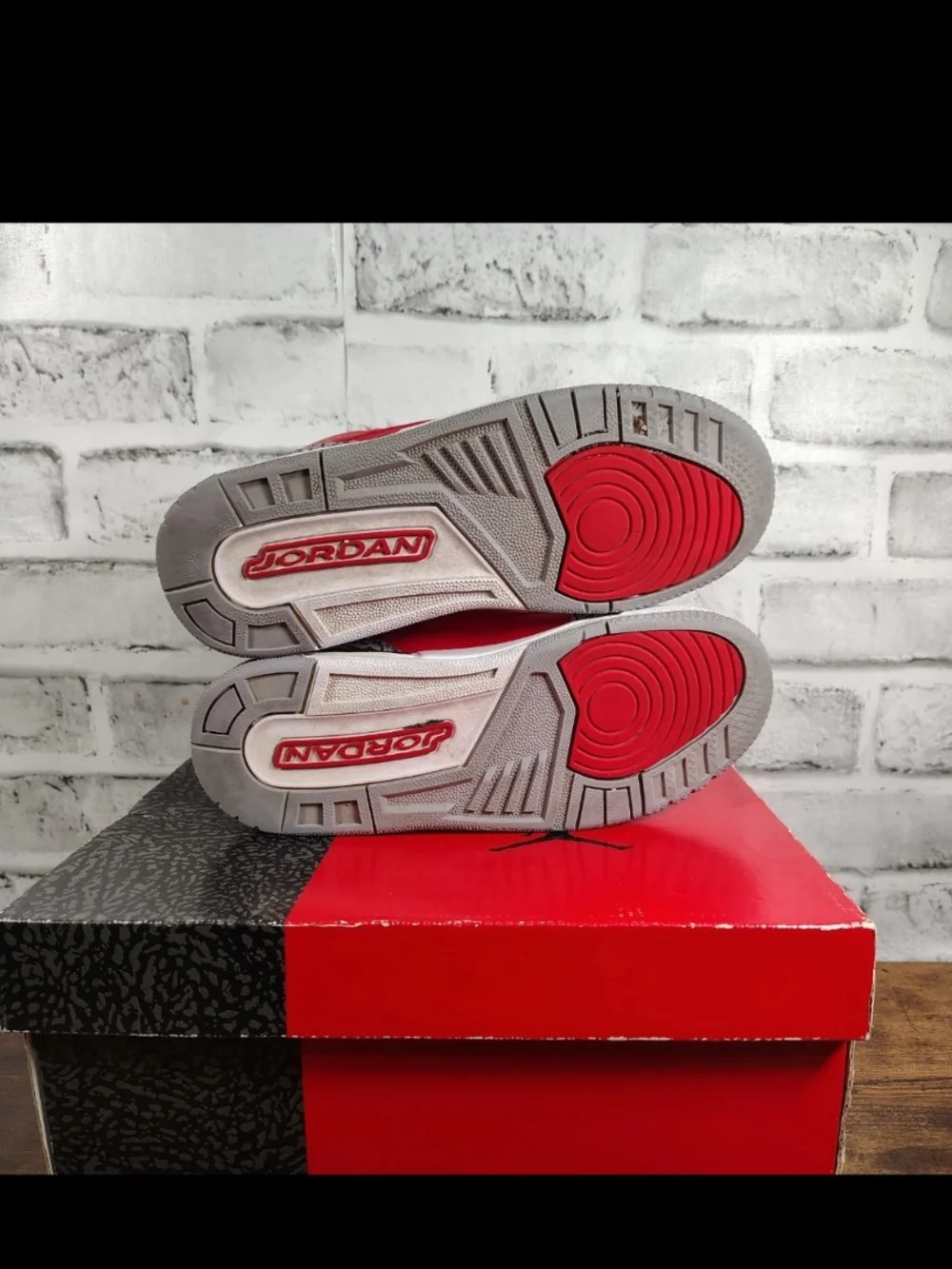 Jordan 3 Retro SE 